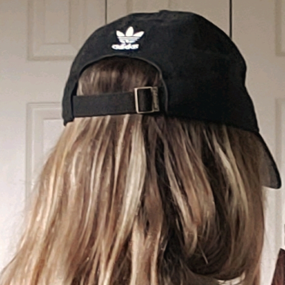 Adidas cap - Picture 2 of 3